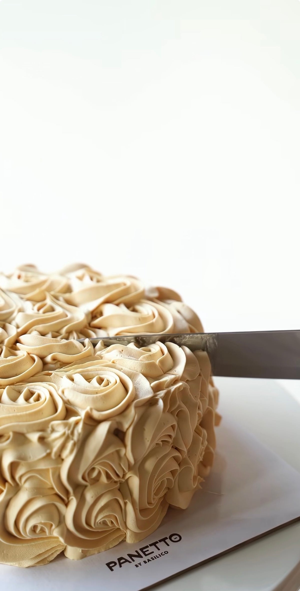 Caramello Salato Cake